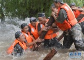В Китае ведут борьбу с наводнением