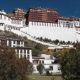 Власти Китая закрыли Тибет для иностранных туристов до конца июля