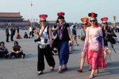 Туристы обходят Пекин стороной
