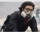 Тяжелый смог окутал на выходных север Китая