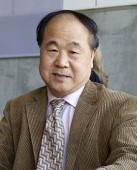 Нобелевский лауреат по литературе будет учить студентов КНР писать книги