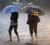 В Китае от проливных дождей гибнут люди