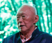 Основатель Сингапура Ли Кван Ю госпитализирован с пневмонией в больницу