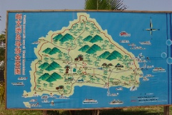 Санья, Остров пиратов