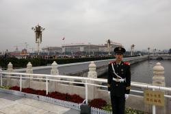 Вид с Моста через Внешнюю Золотую Реку на площадь Тяньаньмэнь.