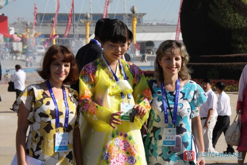 Представители приморской делегации фотографируются с другими участниками
