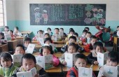 Учителя Шанхая отстаивают домашние задания