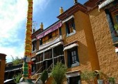 Женский монастырь Цанггу – единственный в Лхасе