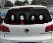 В Китае придумали страшные стикеры на машины