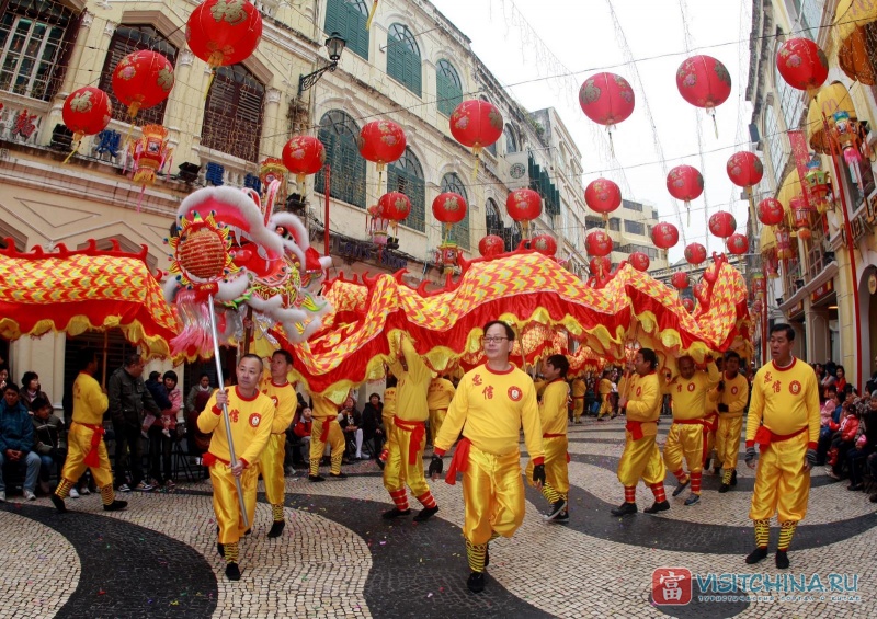 Китайский Новый год, танец Льва