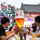Китайский город Циндао готовится к крупнейшему в Азии фестивалю пива