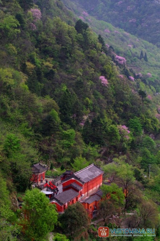 Горы Уданшань. Храм Наньян гун