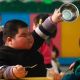 Китайская молодежь становится все более толстой и слабозрячей