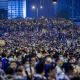 В Гонконге миллион человек вышел на улицы города
