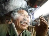 Китай постепенно вытесняет курильщиков