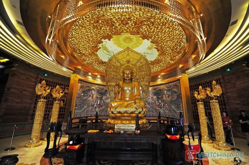Храм Тянь