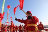 «Счастливой» рыбалкой начали новый 2016 год китайцы в Хуньчуне