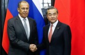 Ван И: Россия и Китай плечом к плечу борются с "политическим вирусом"