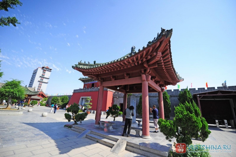 Правительство города Кайфэн (Kaifeng Government Hall)