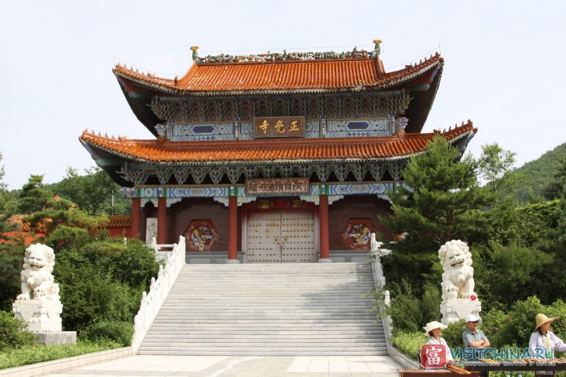 Храм Цзин на горе Людиншань. Дуньхуа.