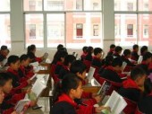 Новая образовательная политика КНР помогает детям мигрантов