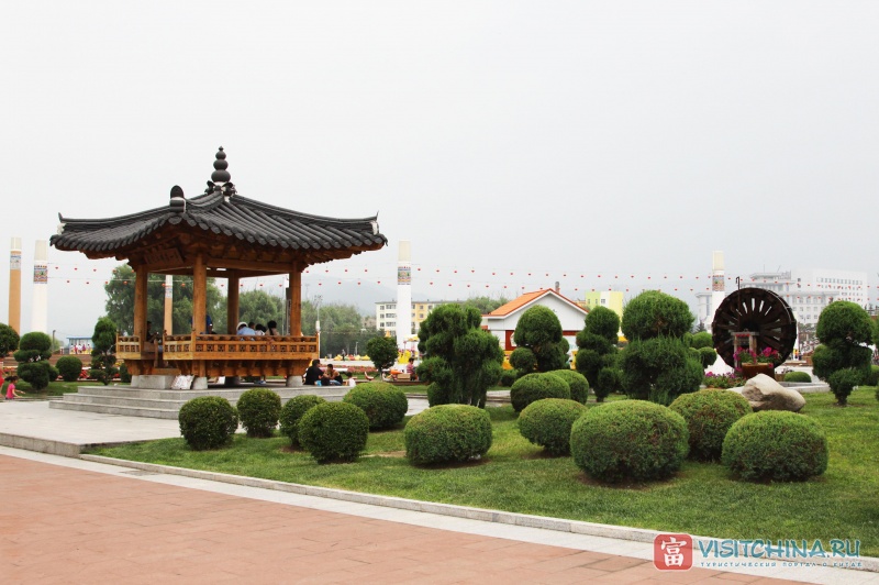 Тумэнь. Площадь вокруг Музея корейской культуры
