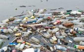 Китай разработал пластик, который разлагается в морской воде