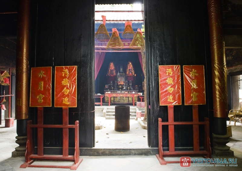 Старый храм Kun Iam