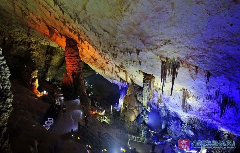Карстовые пещеры Чжицзинь (Zhijindong Cave Geopark)	