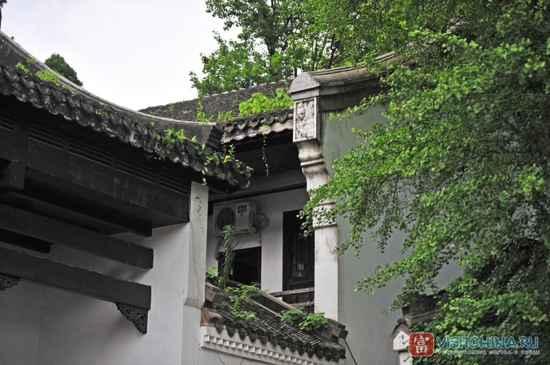 Храм Фуянь (Fuyan Temple)