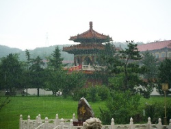 Аньшань, Сад Яшмового Будды