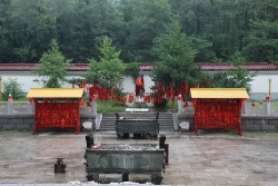 Аньшань, Сад Яшмового Будды