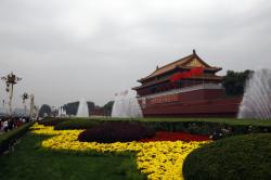 Фонтаны рядом с Воротами Небесного Спокойствия