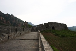 Великая стена. Участок Цзюмэнькоу. Хулудао.