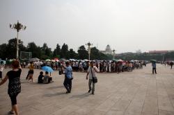 Очередь в Мавзолей Мао Цзэдуна