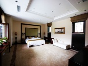 Инкоу. Термальные источники. Royal Jingshan Mountain Hot Spring hotel.