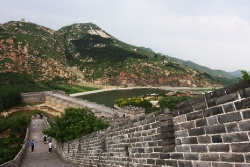 Великая стена. Участок Цзюмэнькоу. Хулудао.