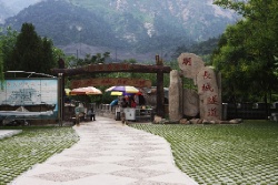 Великая стена. Участок Цзюмэнькоу. Хулудао.