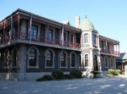 Один из дворцов комплекса