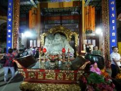 Аньшань, Сад Яшмового Будды