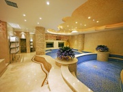 Инкоу. Термальные источники. Royal Jingshan Mountain Hot Spring hotel.