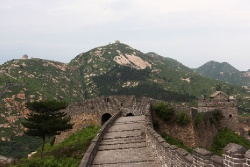 Великая стена. Участок Цзюмэнькоу. Хулудао.