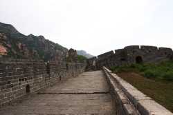 Великая стена. Участок Цзюмэнькоу. Хулудао.