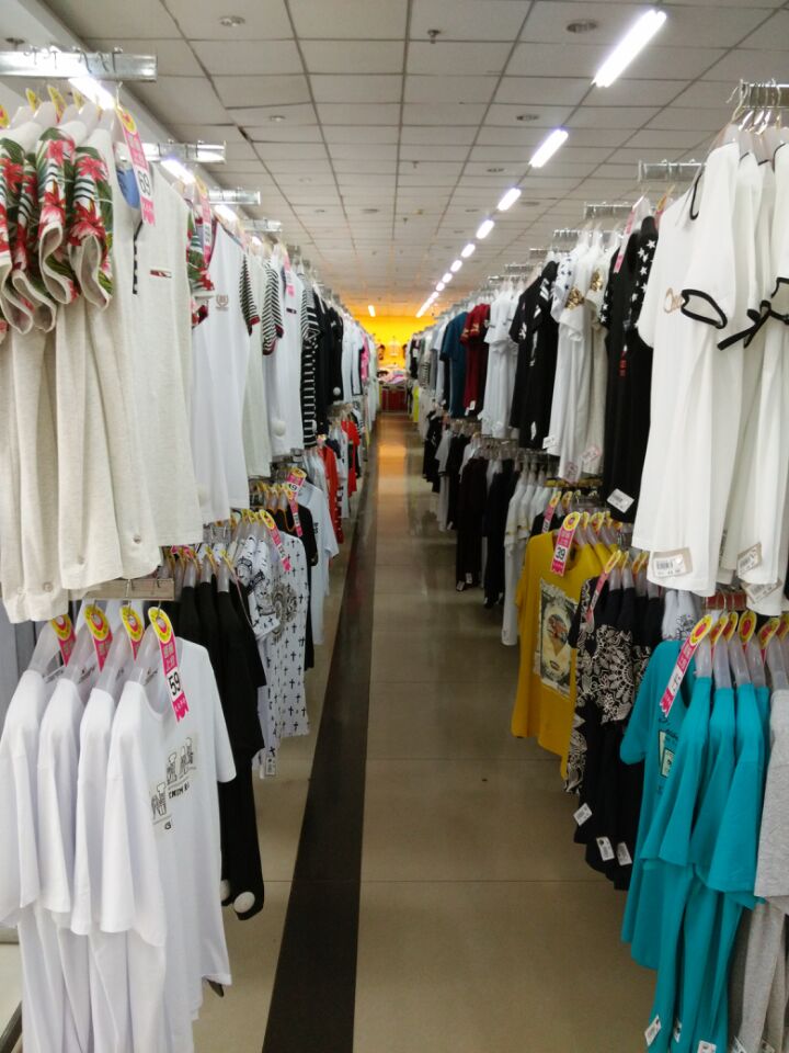 Модная одежда по низким ценам в интернет-магазине Moyo.moda